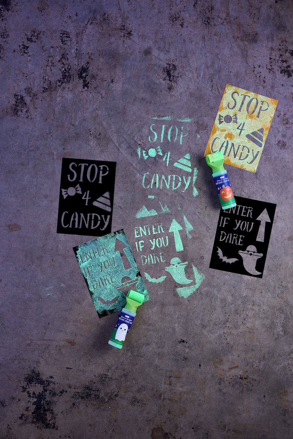 Halloween Glow In the Dark Chalk Set