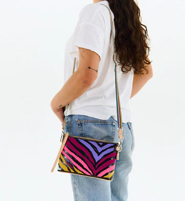 Midtown Crossbody, Karaoke